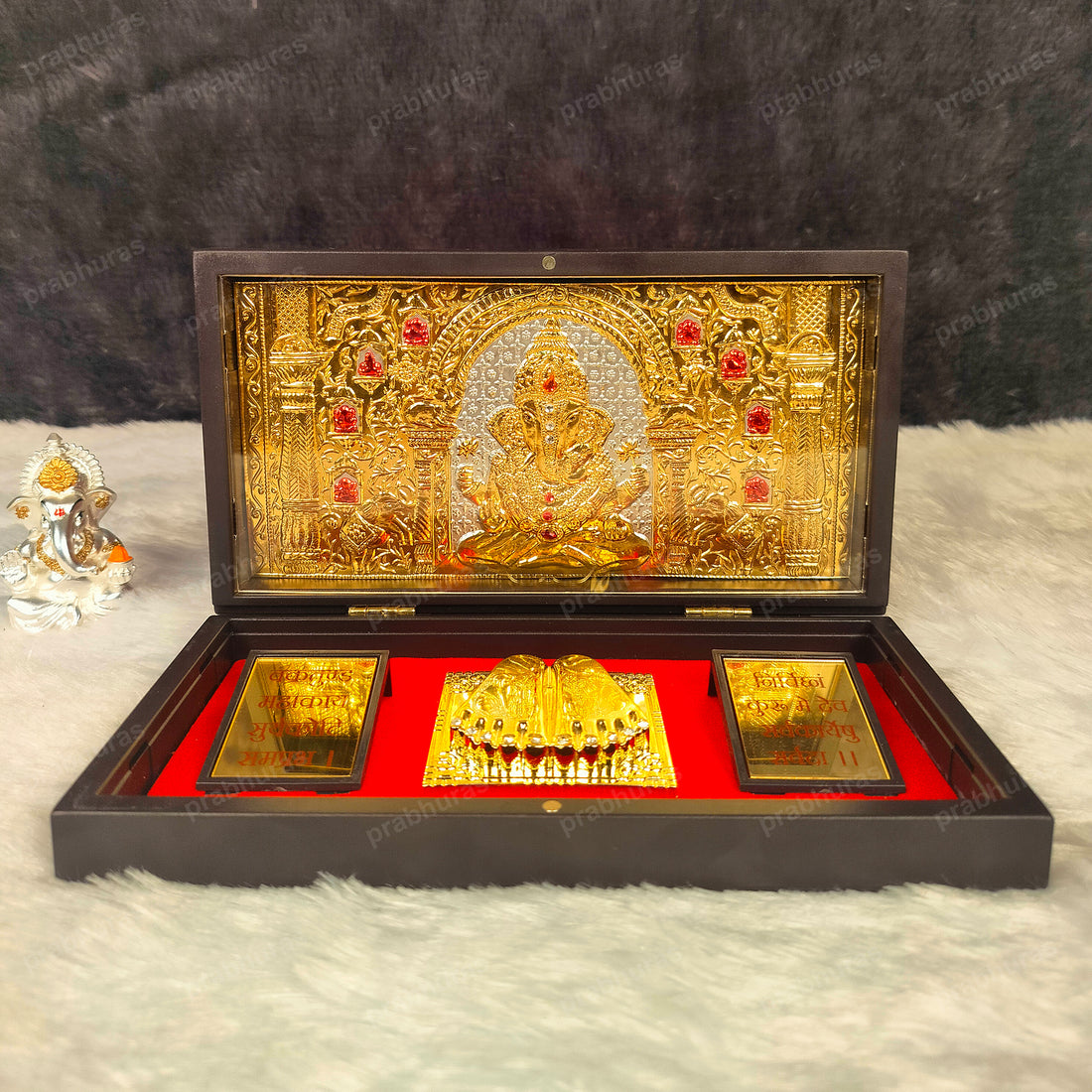 Ganesh ji Namah Pocket Temple (24 Karat Gold Coated)