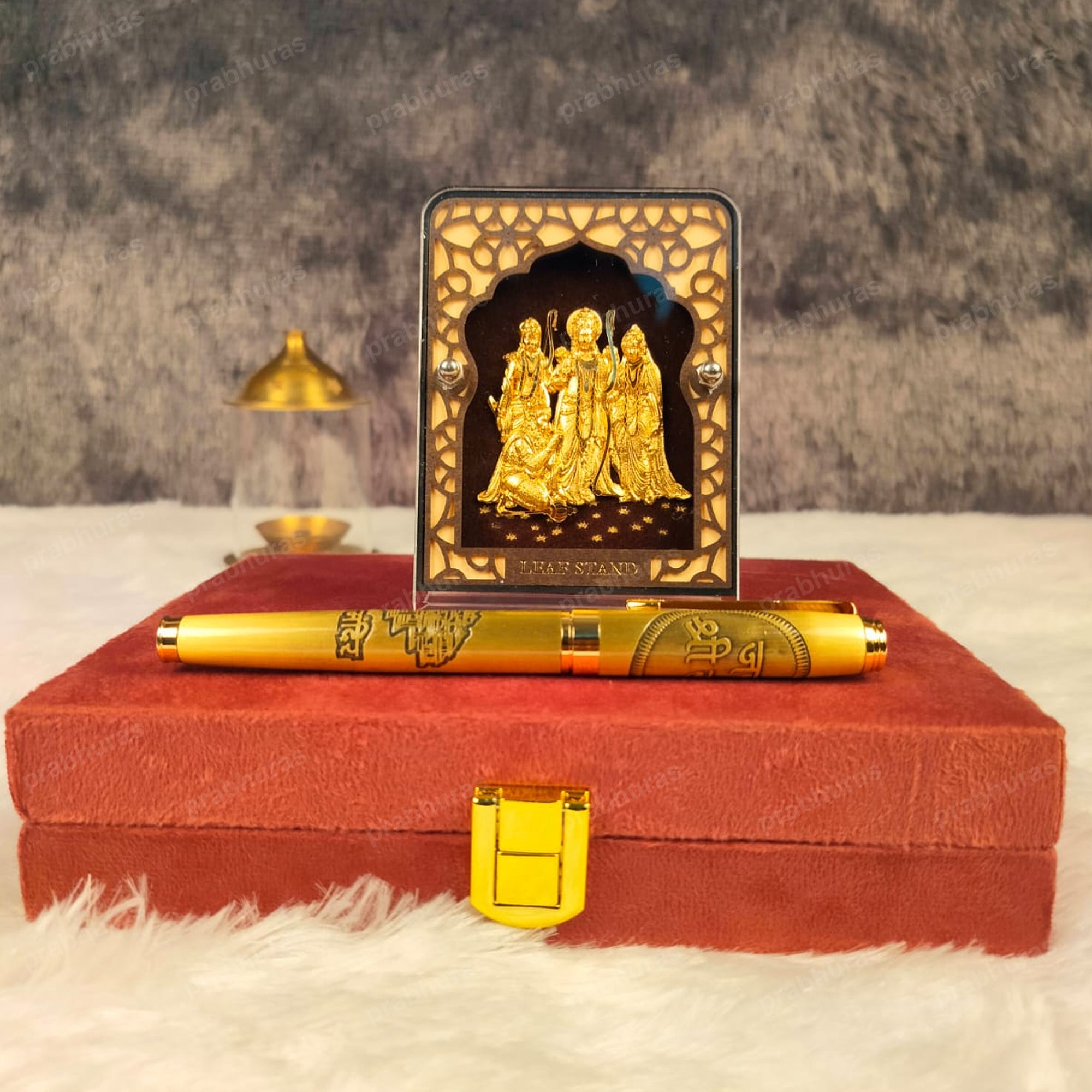 Shree Ram Gold Leaf With Pen