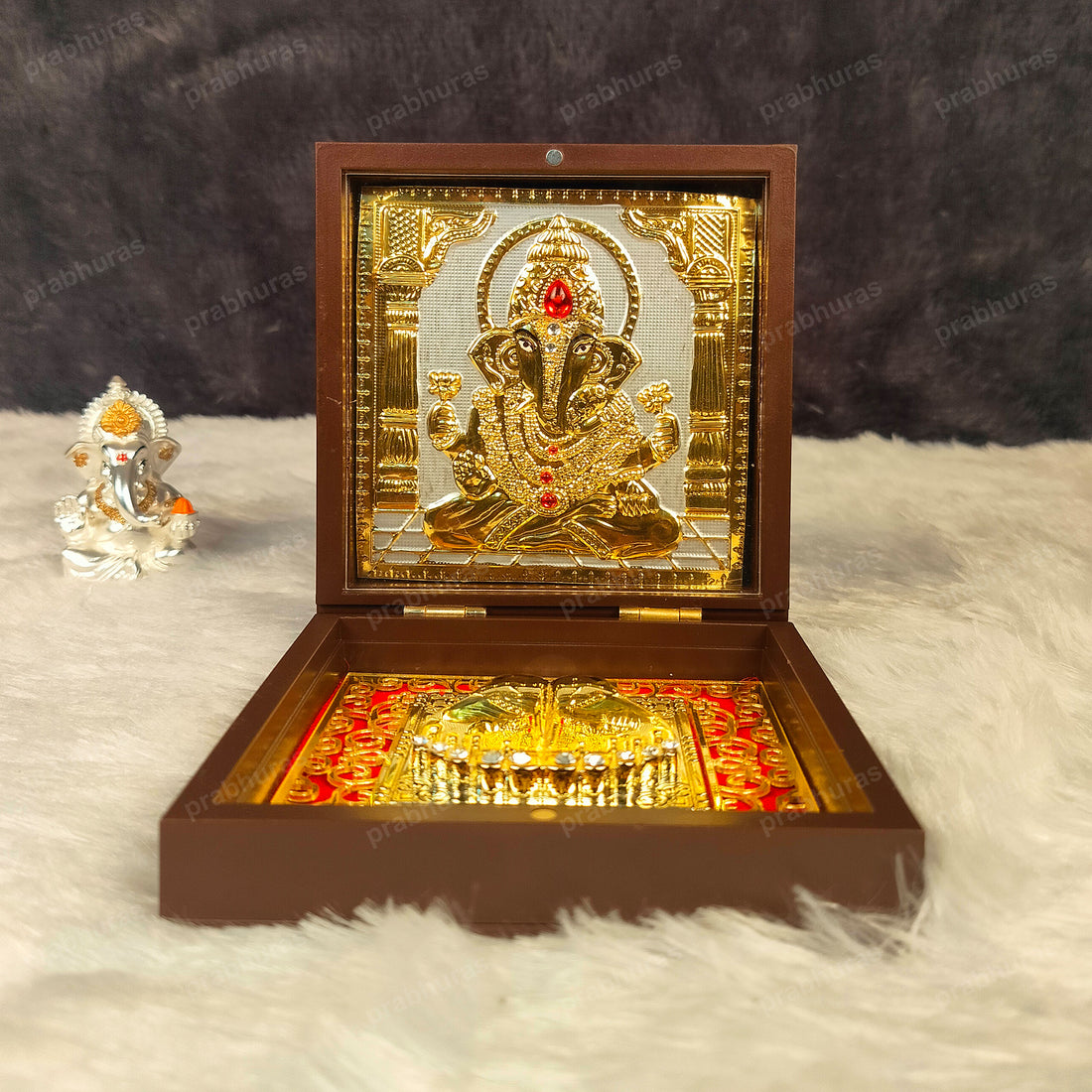 Ganesh ji Namah Pocket Temple (24 Karat Gold Coated)