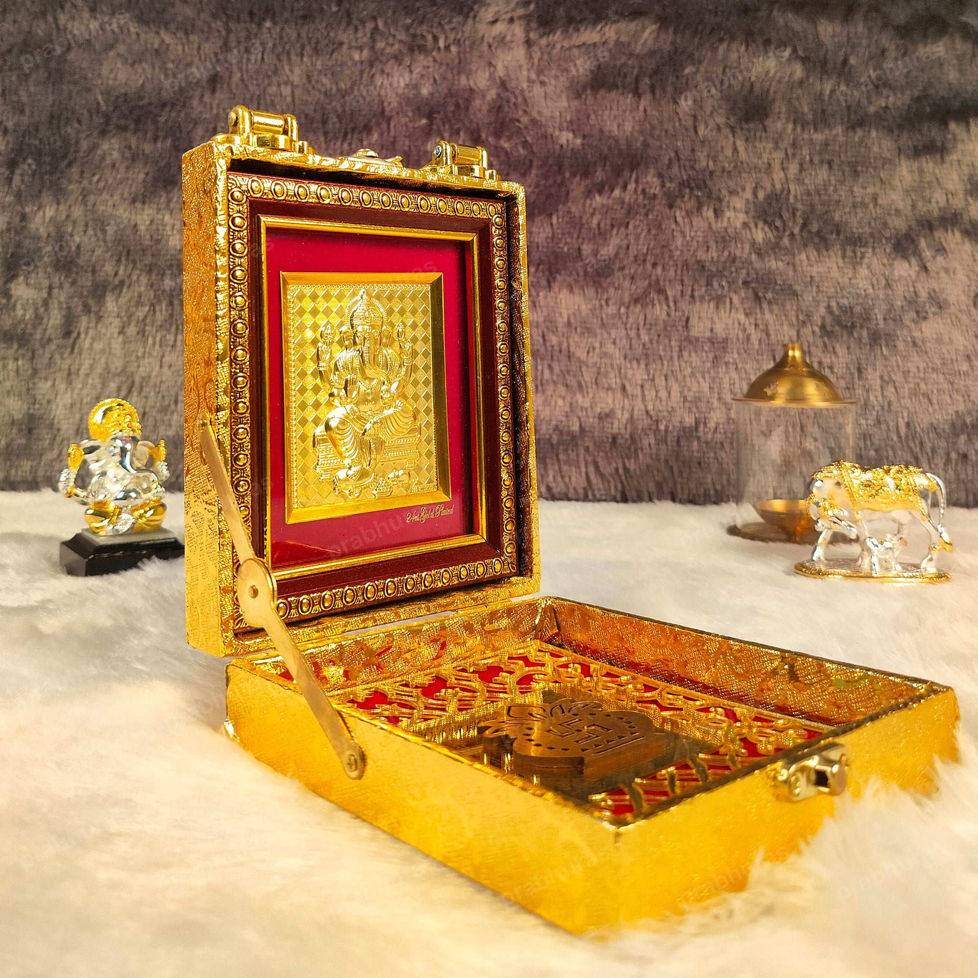 Shree Ganesh ji With Attachi Gift Box Gold Coated