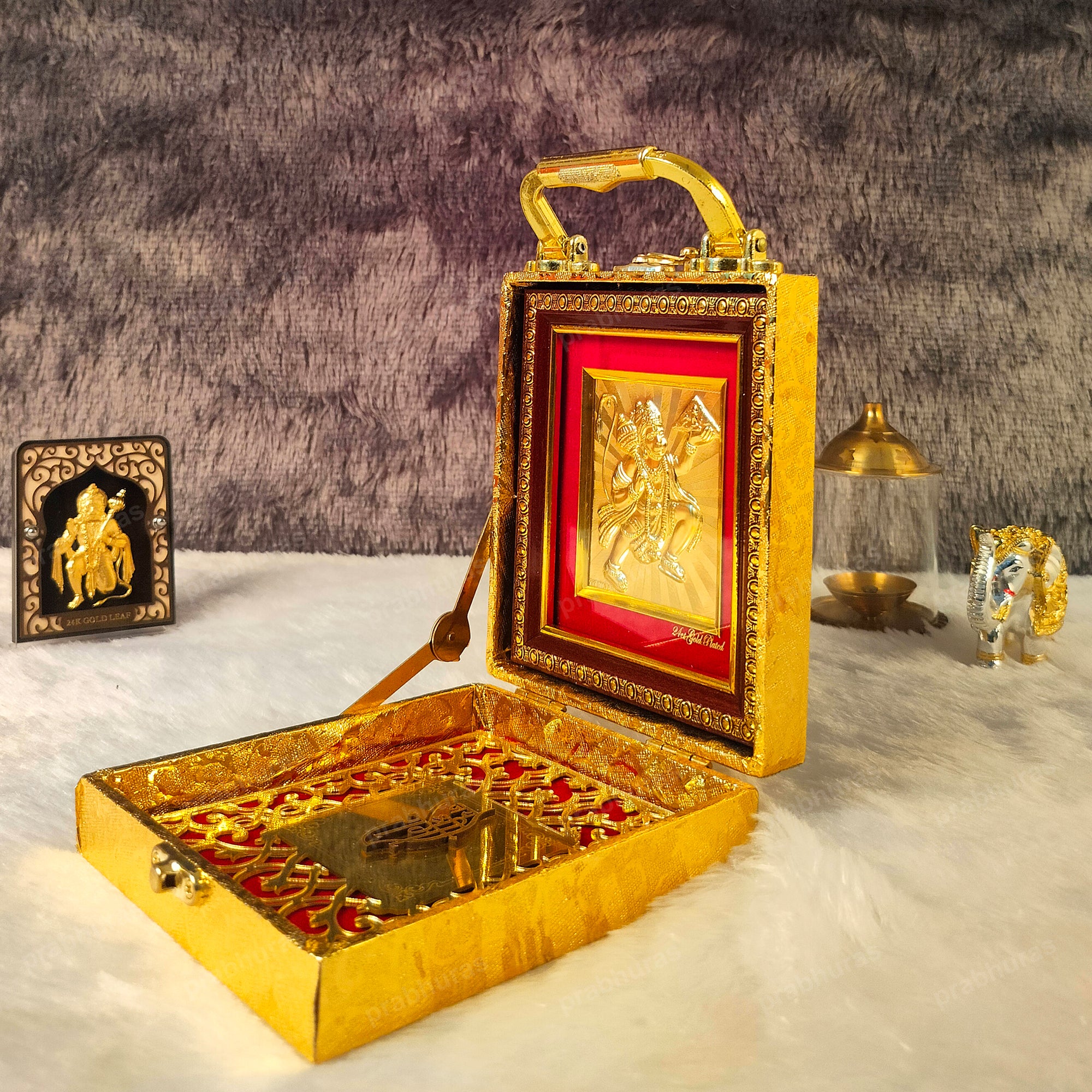 Hanuman ji With Attachi Gift Box Gold Coated