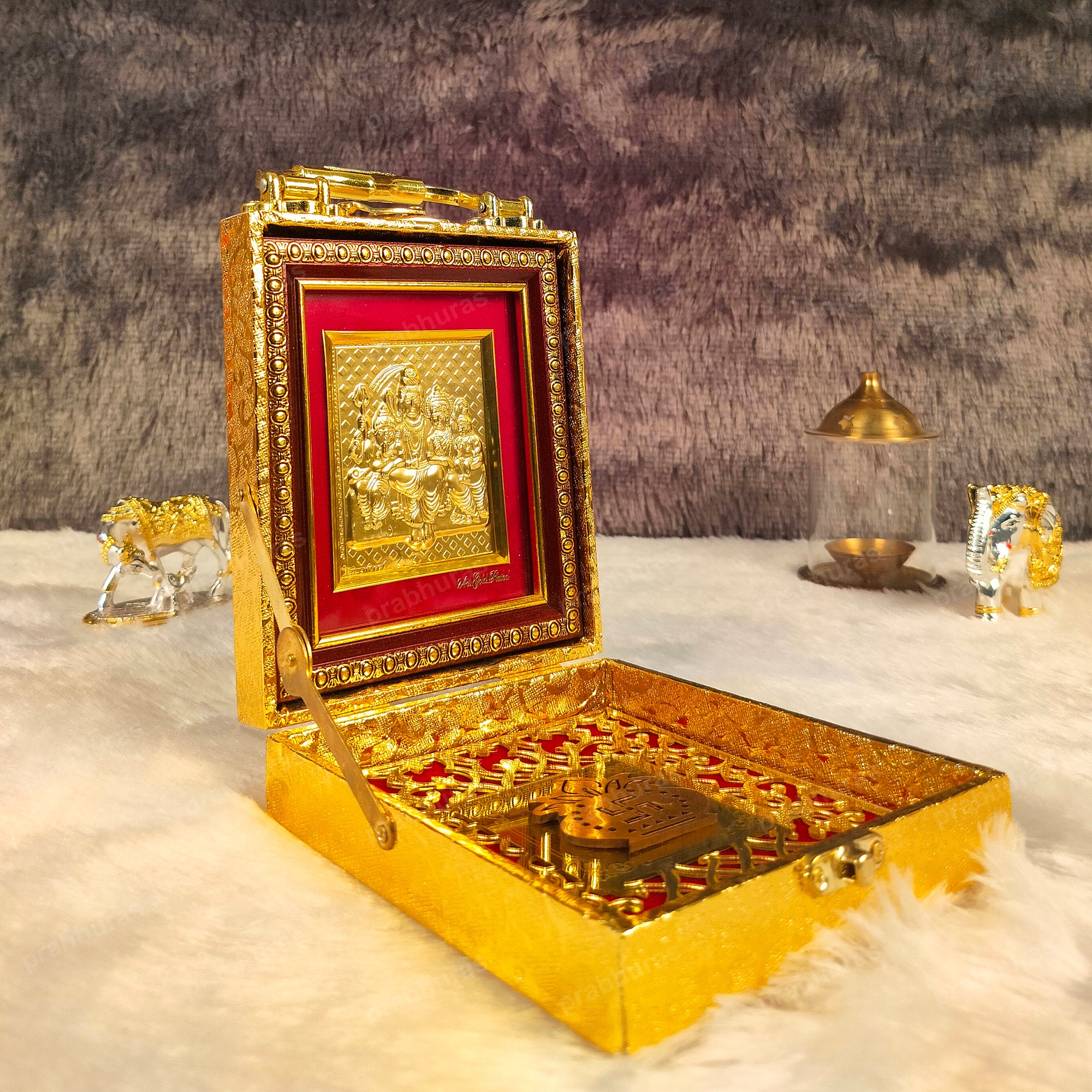 Shiv Parivar With Attachi Gift Box Gold Coated