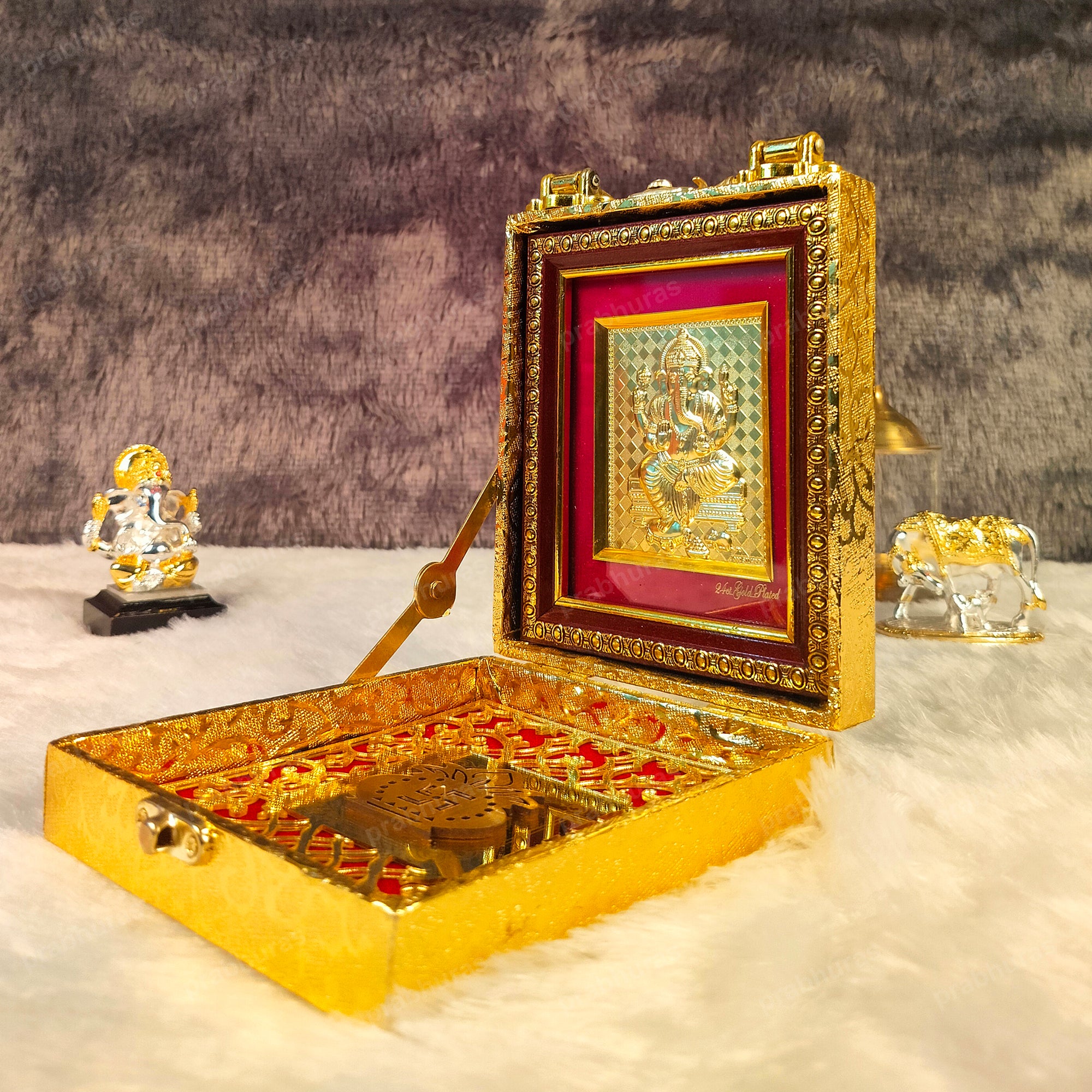 Shree Ganesh ji With Attachi Gift Box Gold Coated