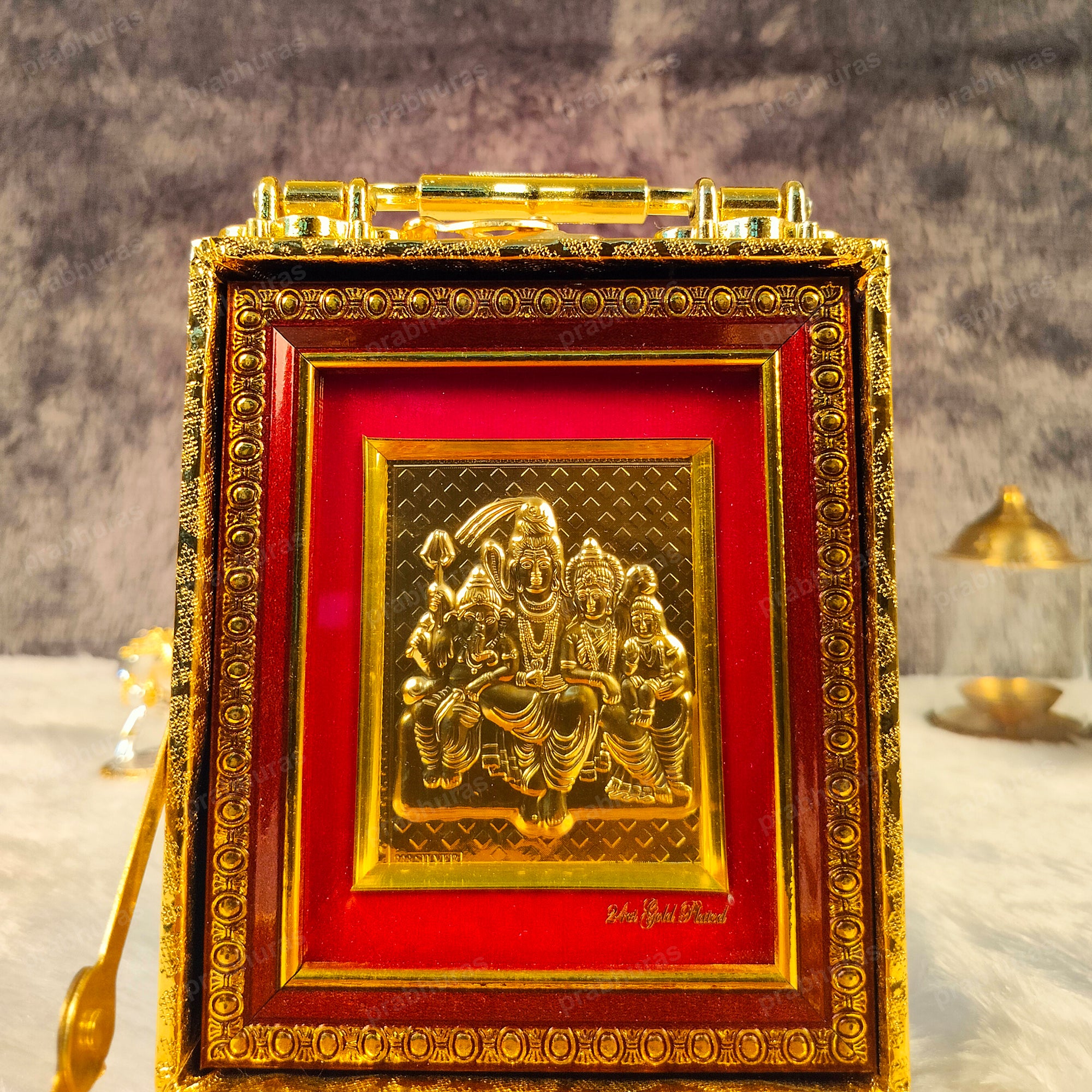 Shiv Parivar With Attachi Gift Box Gold Coated